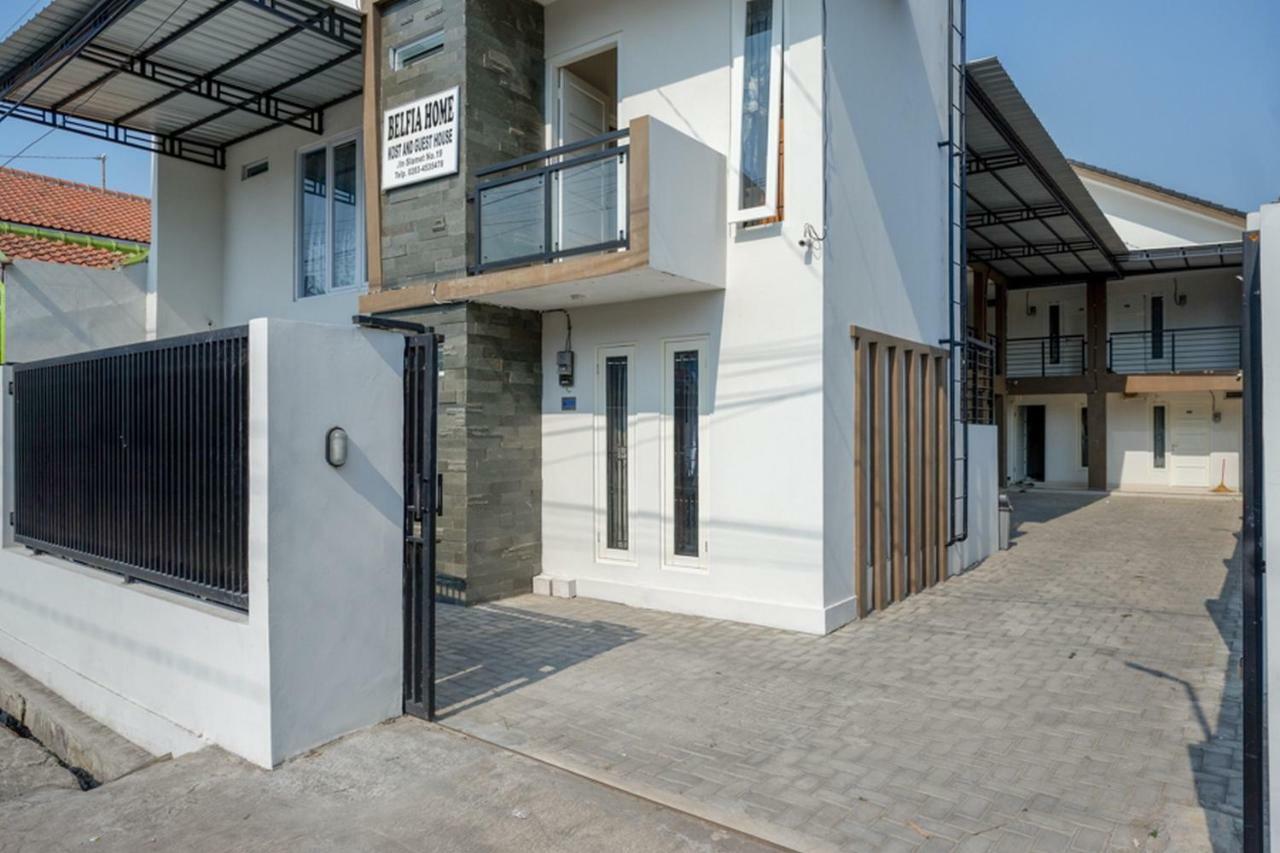 Reddoorz Plus Syariah Near Stasiun Tegal 2 Екстер'єр фото